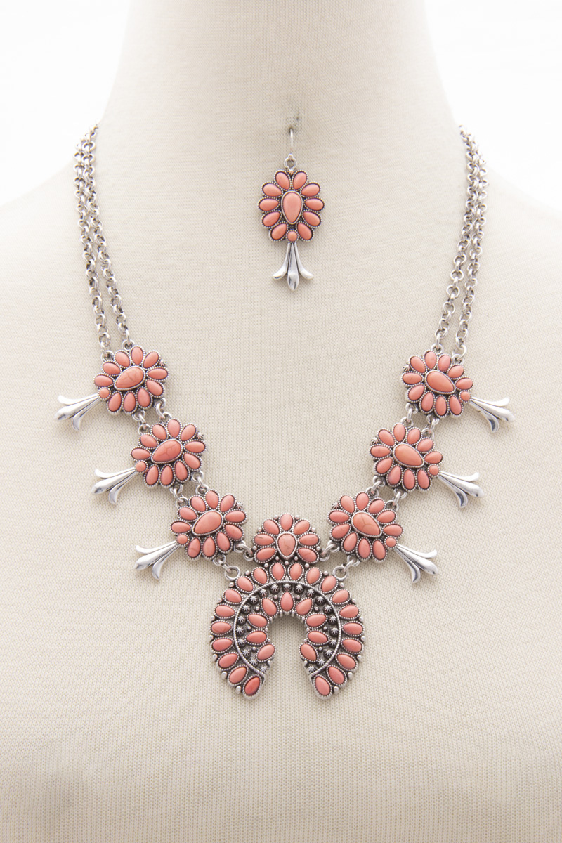 WESTERN FLORAL TURQUOISE STONE NECKLACE AND EARRING SET