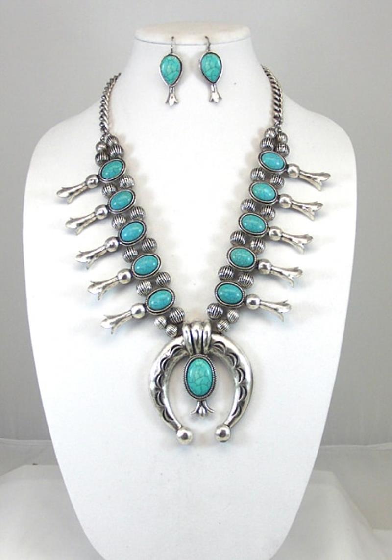 WESTERN RODEO BEADED NECKLACE