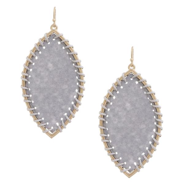 POINTED OVAL DANGLE EARRING