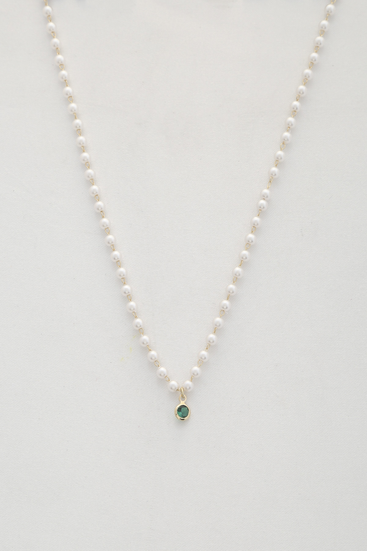 DAINTY CRYSTAL PEARL BEAD NECKLACE