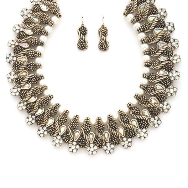 RHINESTONE FLOWER PEARL BEAD NECKLACE