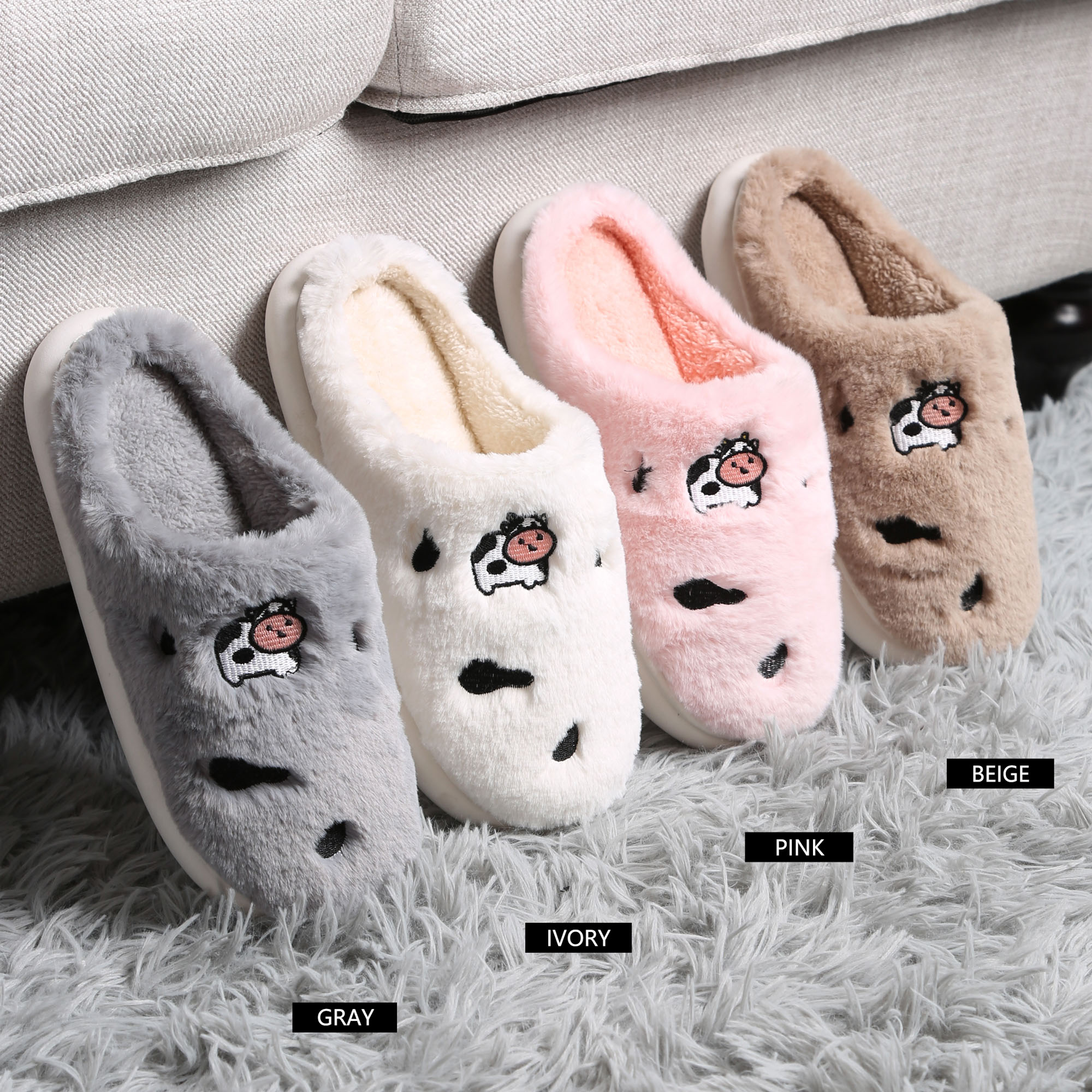 FUZZY COW EMBROIDERED SLIPPER - ML SIZE