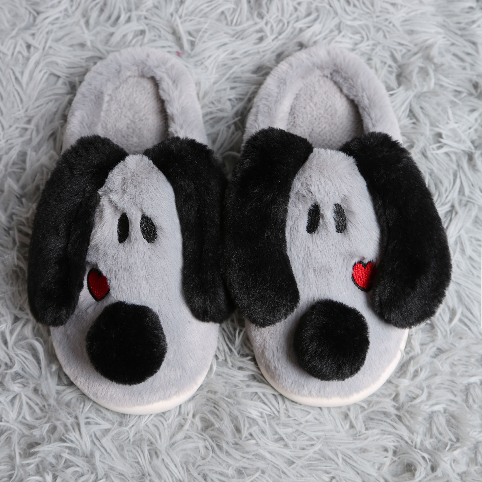 FUZZY DOG WITH HEART SLIPPER - SM SIZE