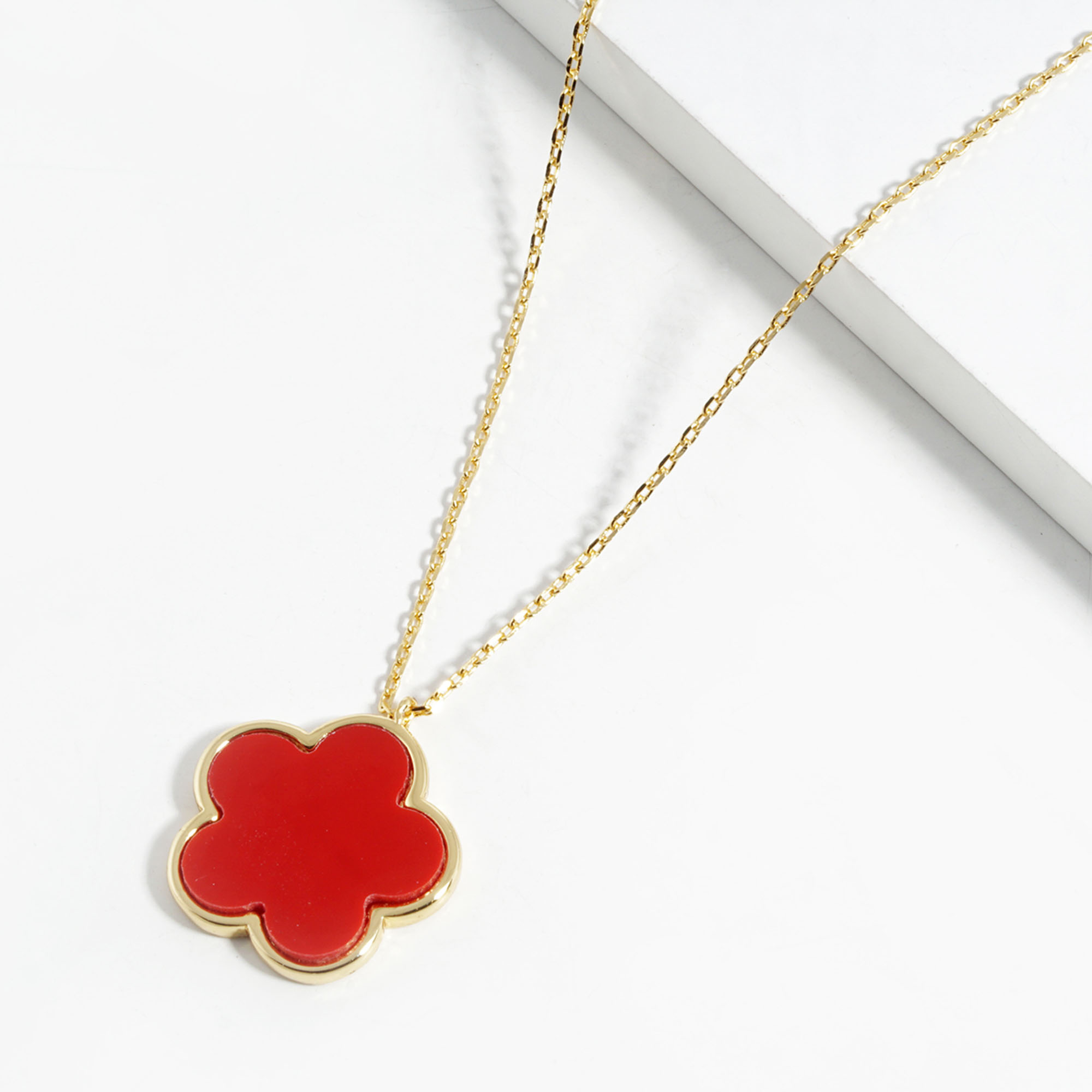 FLOWER COLOR METAL CHARM NECKLACE