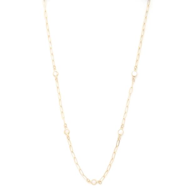 CRYSTAL CIRCLE PAPERCLIP LINK NECKLACE