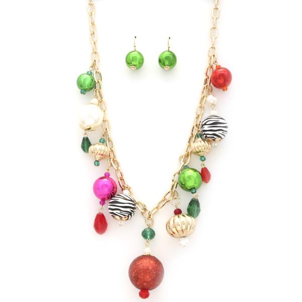 CHRISTMAS BEADED NECKLACE