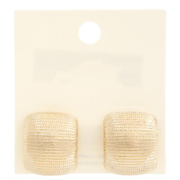 LINED SQUARE METAL EARRING