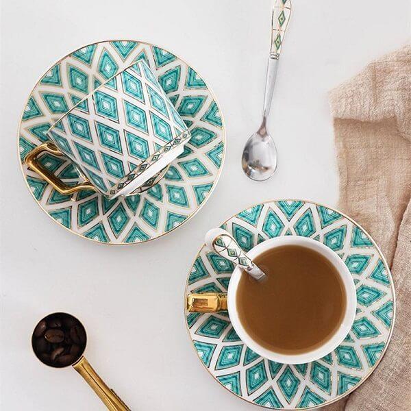 CHELSEA TEACUP COLLECTION SET WITH SPOON