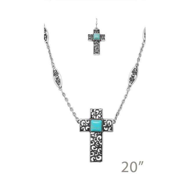 FILIGREE CROSS PENDANT NECKLACE