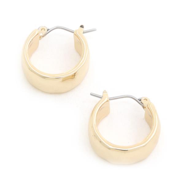 WIDE METAL HOOP EARRING