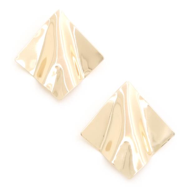 HAMMERED METAL RHOMBUS EARRING