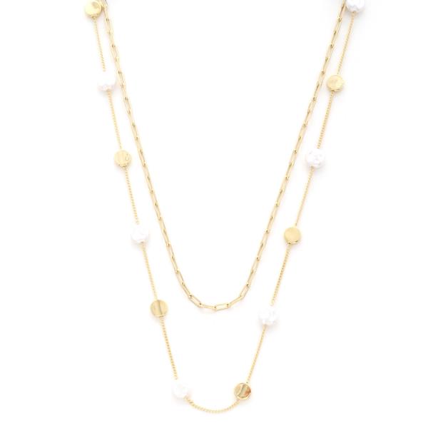 SODAJO ROUND PEARL METAL DISC NECKLACE